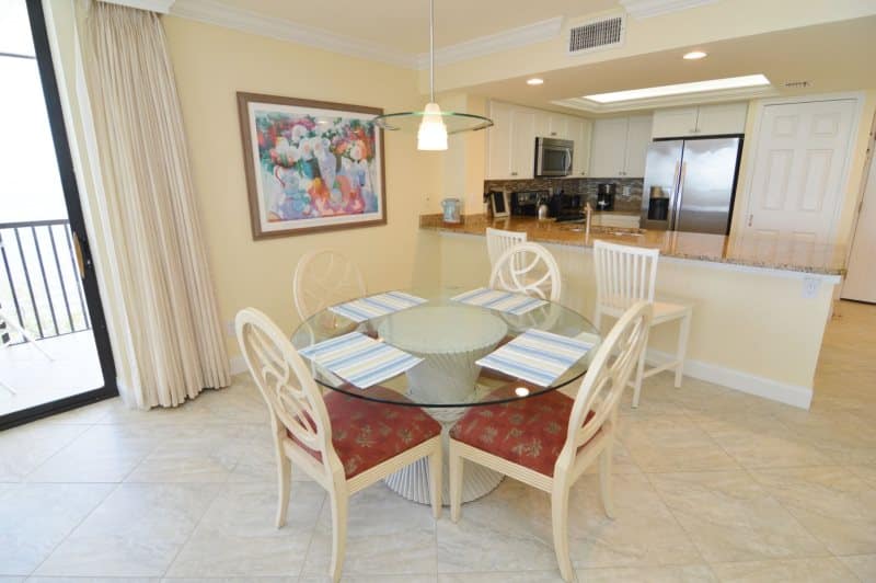 condo_431_dining