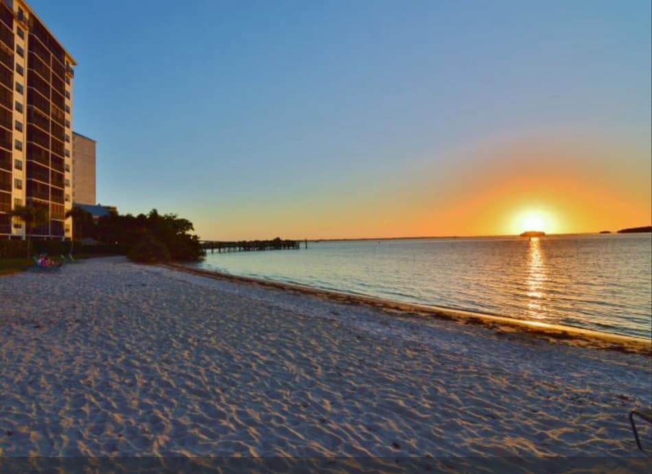 sanibel_harbour_pool